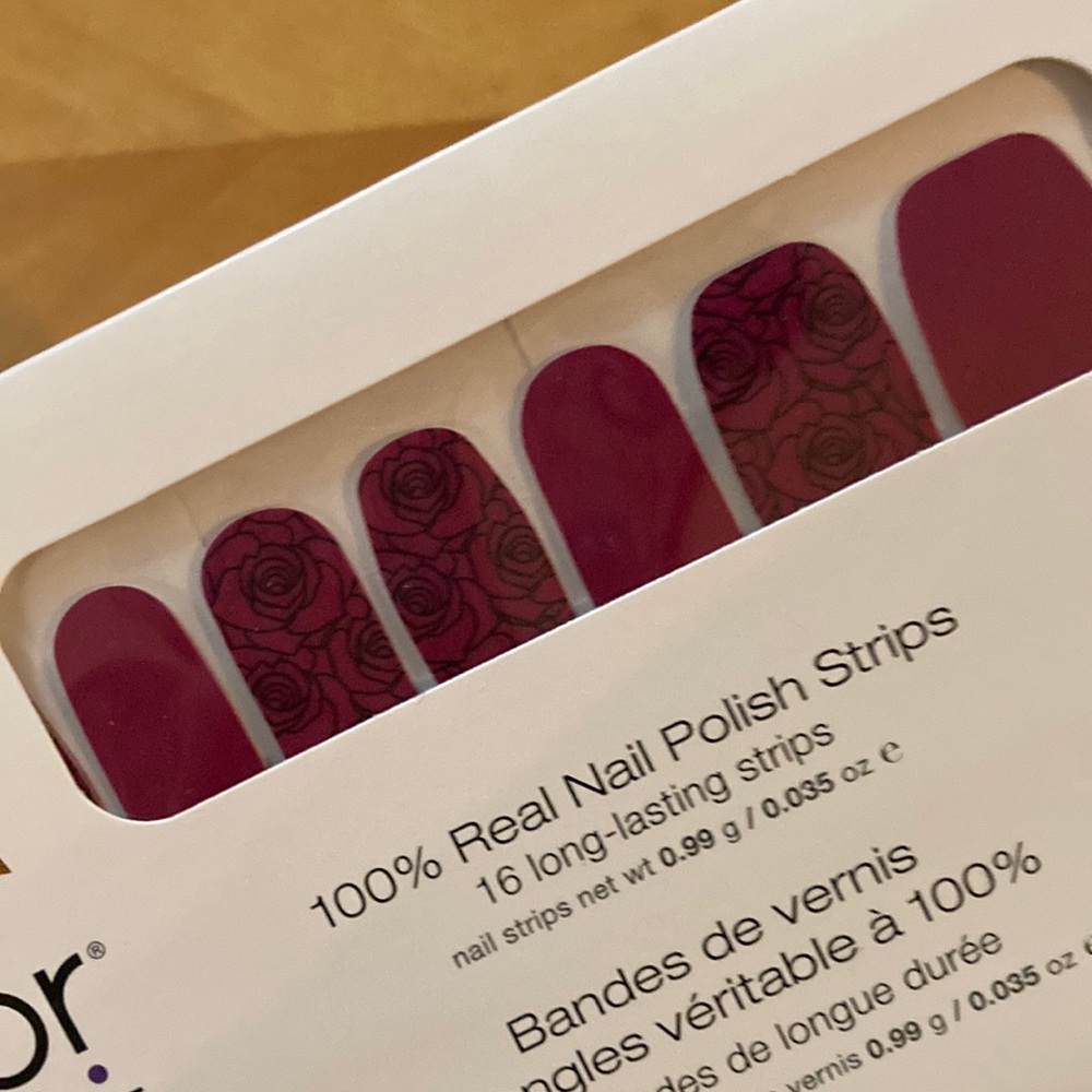 Color Street Nails Limited Edition Retired Rose Goes